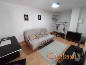 Stan sa zasebnim dvorištem ID#8138