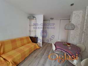 Prodaje se dvoiposoban stan na Novoj Detelinari 56m2