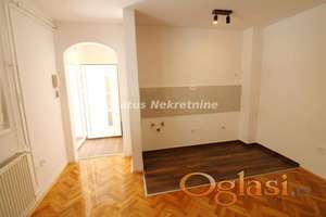 Garsonjera u centru Novog Sada, 24 m², prizemlje