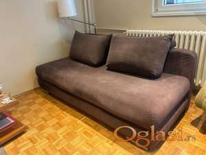 Trosed sa kutijom za posteljinu