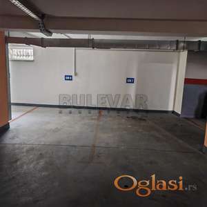 Izdavanje garažnog mesta, 13m2, Bubanj