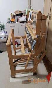 PRODAJEM ISPRAVAN OČUVAN RAZBOJ ZA TKANJE