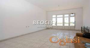 Zemun, Ugrinovci, Zemunska, 7.0, 200m2 KUĆA 200m2+PLAC 20ari