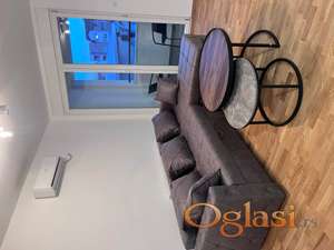 Sa garaznim mestom i rezijama