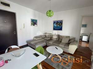 2.0 Vracar, kod Doma zdravlja ID#1987