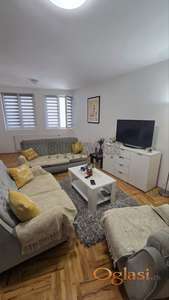 Izdaje se neuseljavana garsonjera u centru, 30m2