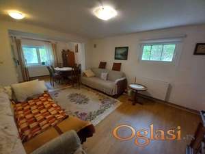 Odlicna spratna kuca na Rakovcu