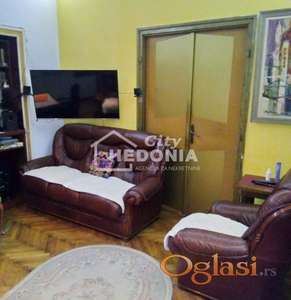 Komforan troiposoban salonac u Birčaninovoj ulici ID#6735