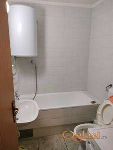 Garsonjera u Borči blizu Šopija