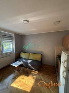 Izdaje se garsonjera na Grbavici useljiva od 03.09. - (Šifra: 9102270) 
