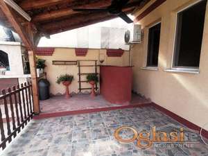 RUMENKA - CENTAR - 80m2 - 300 evra