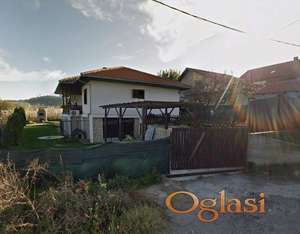 Kuća u Mirijevu sa dvorištem i garažom ID#2183