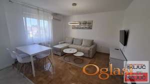 Jednoiposoban stan 41 m², Novo Naselje, Novi Sad, 5. sprat