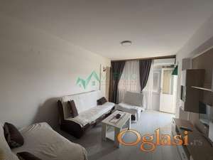 Izdaje se dvosoban stan – Banatić, Novi Sad (Šifra: 9102203) 