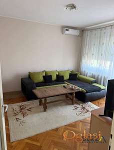  KOMFORAN DVOSOBAN STAN NA GRBAVICI