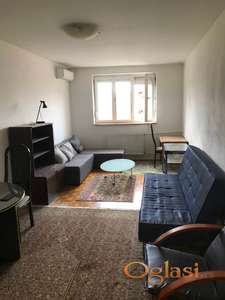 Dvosoban namešten stan, Novi Sad, Centar