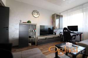 STAN - NOVI SAD - BULEVAR - 63m2 - 160000 evra