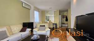 NOVO NASELJE IZDAJE SE TROSOBAN NAMEŠTEN STAN