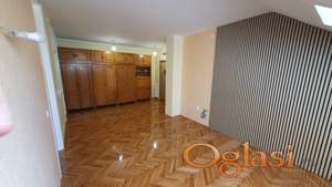 Jednoiposobni stan na Grbavici komlet renoviran