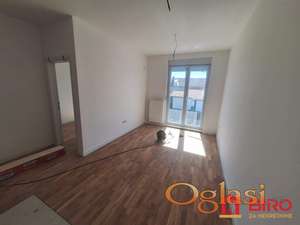 * * * JEDNOIPOSOBAN STAN 2KM OD CENTRA * * *