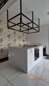 Baćevac, moderna kuća na divnom placu