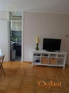 Izdavanje dvosobnog stana, 54 m², Liman 4 – Agencija Kompas