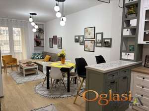  NOV DVOSOBSAN STAN U CENTRU GRADA