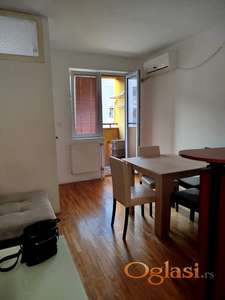 Jednoiposoban Detelinara