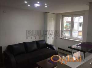 Izdaje se odlična garsonjera na Paliluli, 28m2