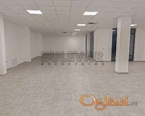 Nova, Lux nekretnina, sam centar Kragujevca - Izdavanje - prizemlje poslovnog objekta u Kragujevcu, 170 m2