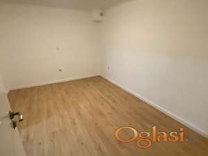 Top garsonjera kod matice srpske