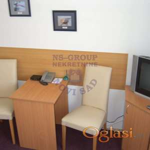 Izdaje se namešten jednosoban stan površine 28 m² na Novoj Detelinari