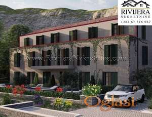 Na prodaju dvosoban stan Prcanj Kotor