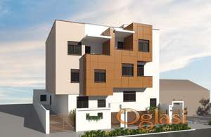 Telep - Trosoban stan sa prostranom krovnom terasom