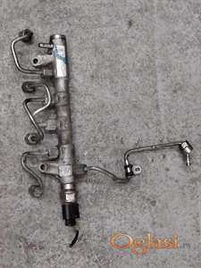 Golf 6 magistrala dizne 2.0 TDI 140 KS Originalni delovi  Moguca ugradnja delova  Alfa Romeo 147-156-166-159-GT-MiTo-Giulietta Fiat bravo 2 - croma -grande punto -multipla 2 -punto 3 -stilo-idea Freemont Panda 3 500L 500 Lancia ypsilon-delta-musa-lybra Volkswagen Golf 6  Ukoliko zelite da porucite Posaljite poruku preko sms poruke ili pozovite na telefon 0616115961