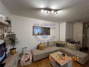 Dvoiposoban stan na Detelinari