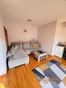 Prodaja trosoban uknjižen stan  na odlčnoj lokaciji ID#8967