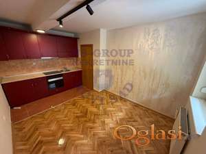 Odličan jednoiposoban stan na Socijalnom!