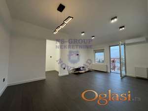 Cetvoroswoban stan kod Zeleznicke stanice