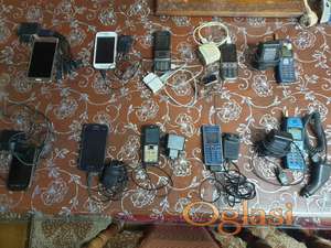 MOBILNI TELEFONI - Za kolekcionare stari