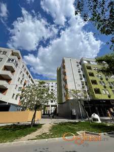 Extra stan sa parking mestom Kraljev Park