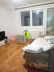 Jednoiposoban stan kod Medicinskog fakulteta ID#7560