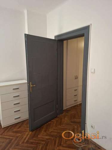 Fotografija stana 3 od 10
