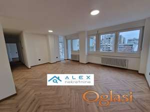 Odličan trosoban stan na Bulevaru Oslobodjenja