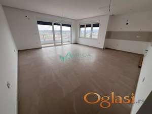 Odličan nov četvorosoban u urbanoj vili na ekskluzivnoj lokaciji 