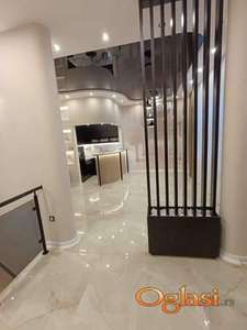 Prodajem lux stambeni prostor