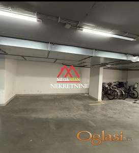 Garažno mesto - Centar