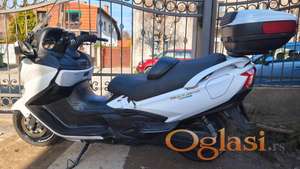 Suzuki Burgman executive 650 u extra stanju 2019. godište