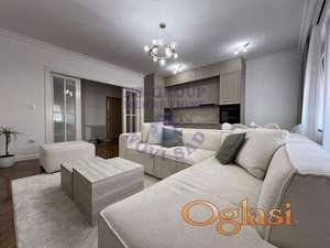 Lux Trosoban stan u Centru