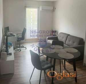 Dvoiposoban stan na Grbavici, 52m2